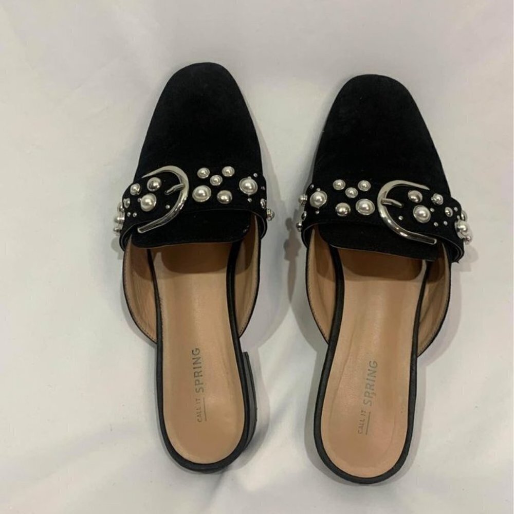 Sold!!! WOMAN’S slides. Pearl & silver buckle. Size 8. New condition.